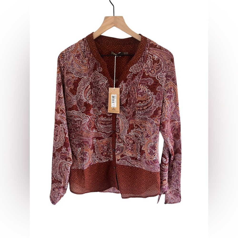 Prana lightweight button up paisley long sleeve size Large. EUC.